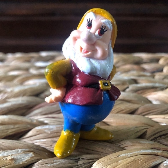 Vintage Disney Snow White: Happy - Picture 1 of 3